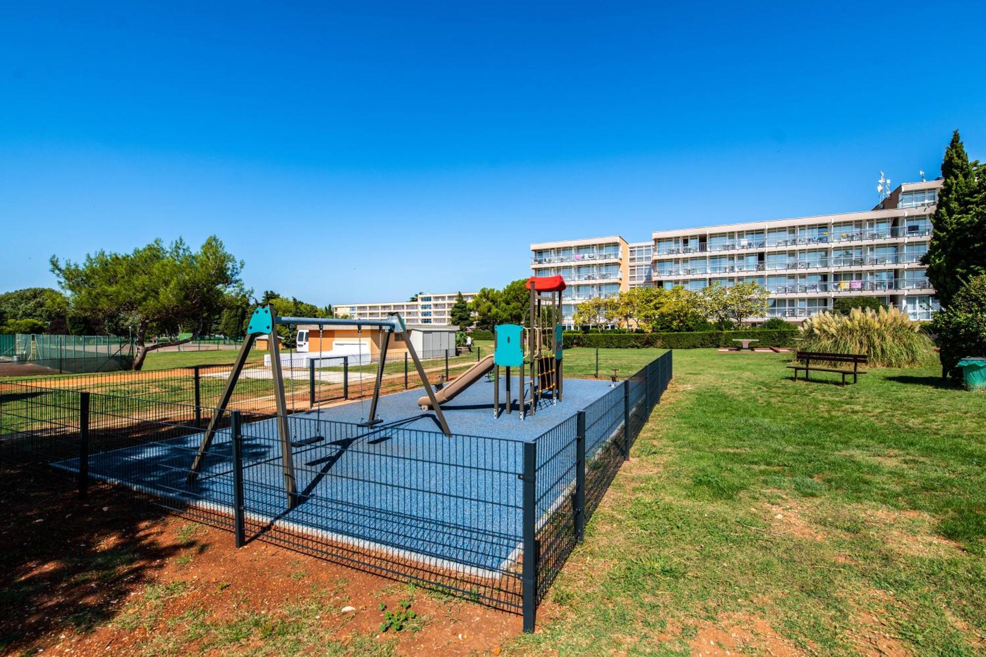 Arena Hotel Holiday Medulin Ngoại thất bức ảnh