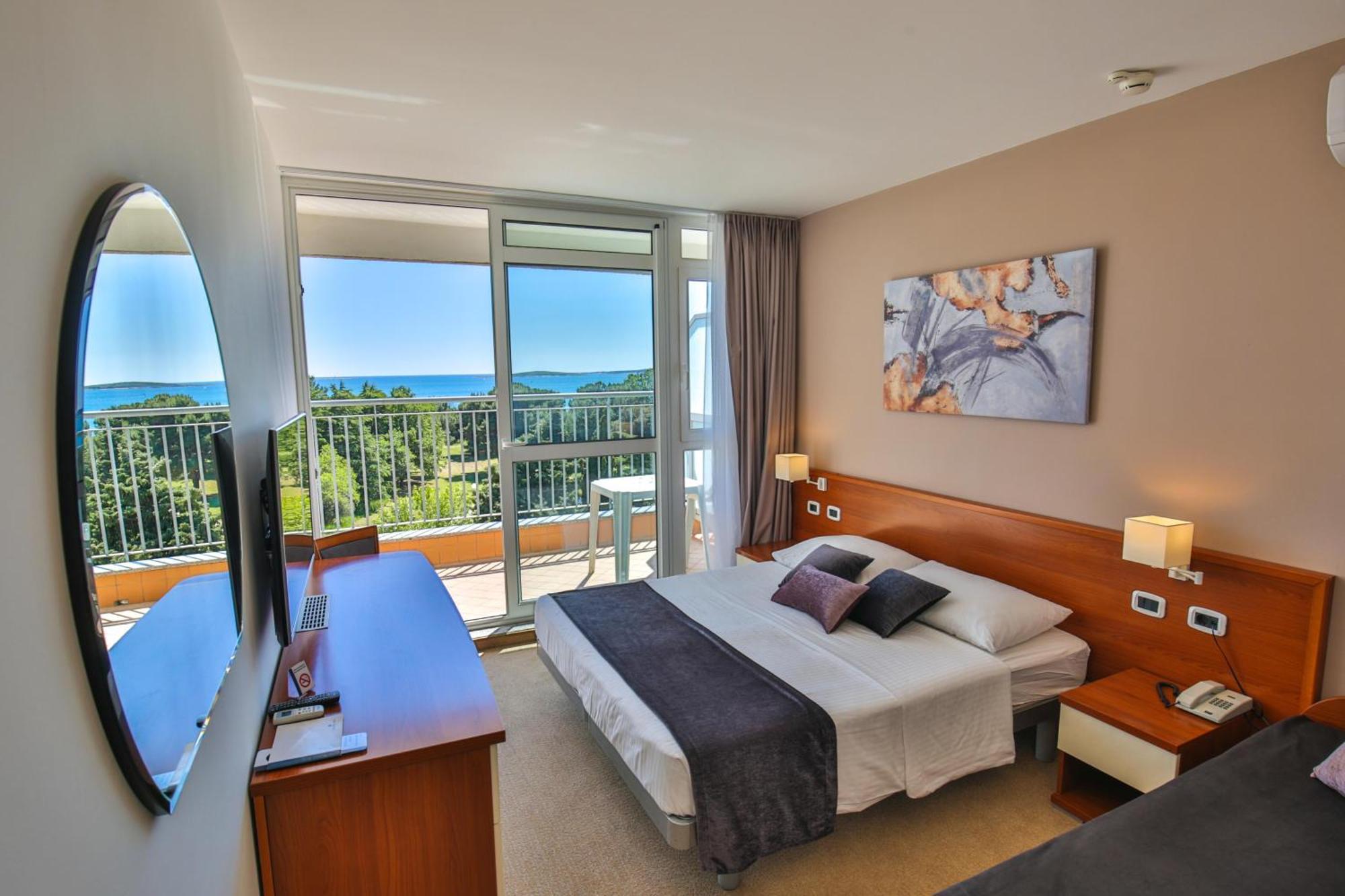 Arena Hotel Holiday Medulin Ngoại thất bức ảnh