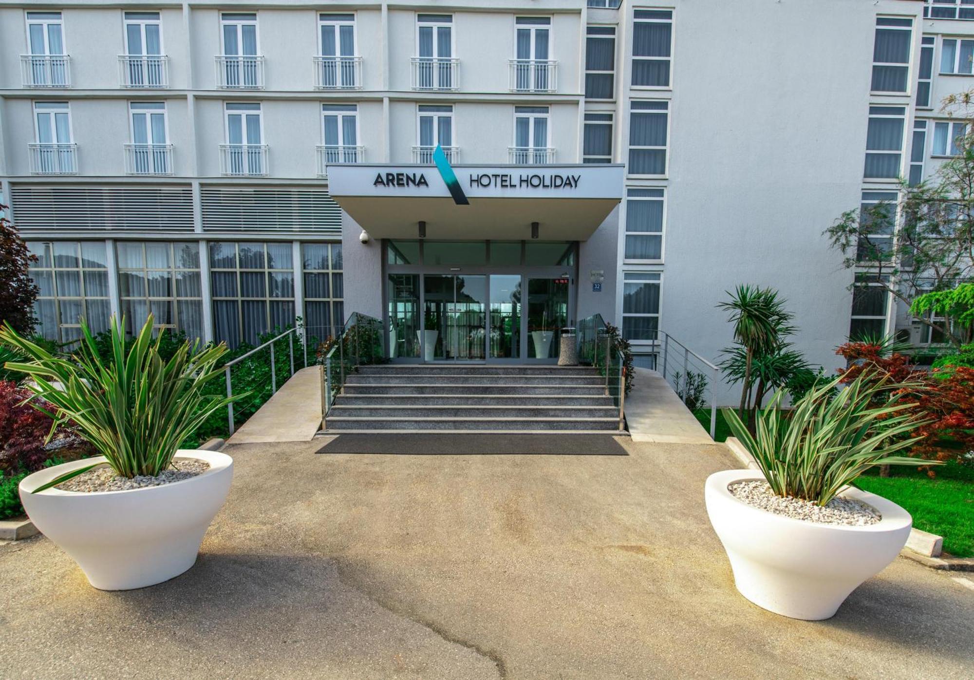 Arena Hotel Holiday Medulin Ngoại thất bức ảnh