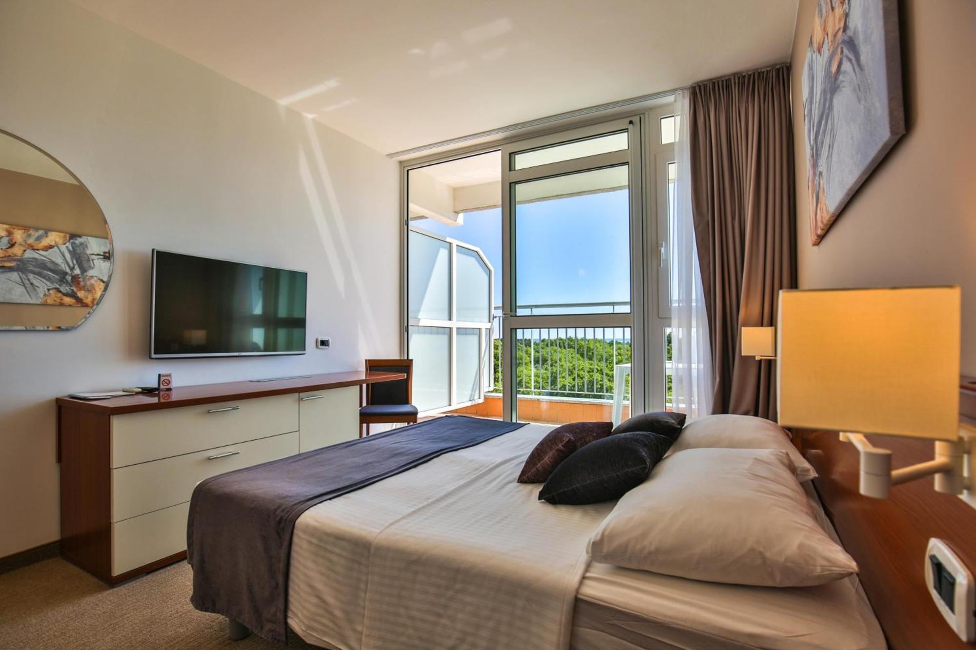 Arena Hotel Holiday Medulin Ngoại thất bức ảnh
