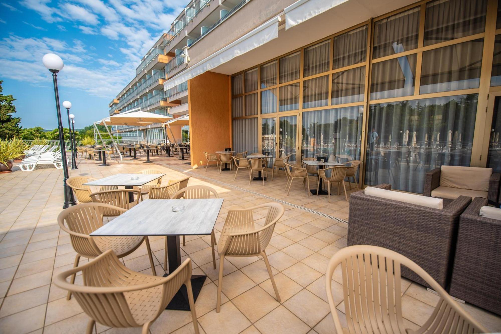 Arena Hotel Holiday Medulin Ngoại thất bức ảnh