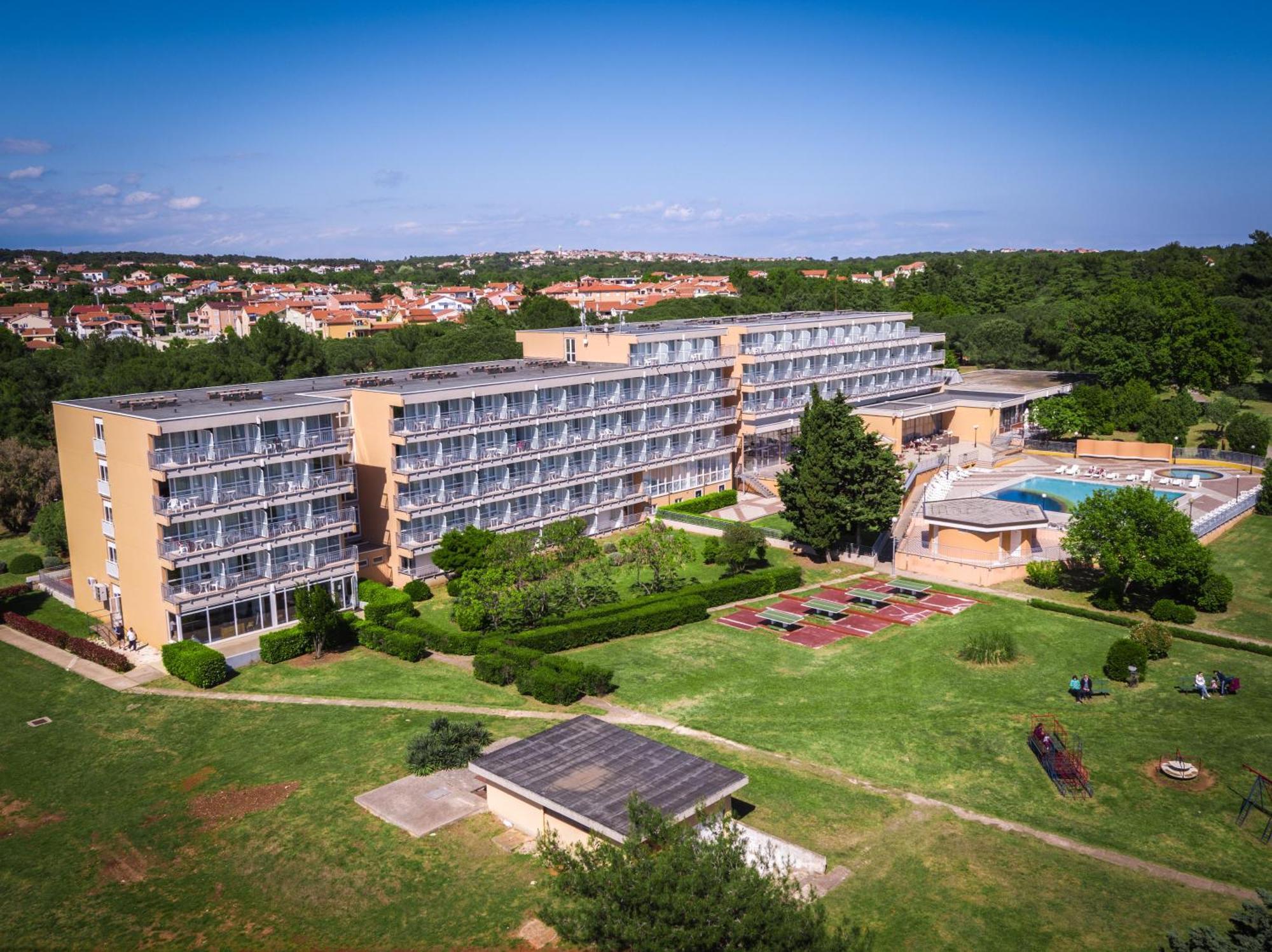 Arena Hotel Holiday Medulin Ngoại thất bức ảnh