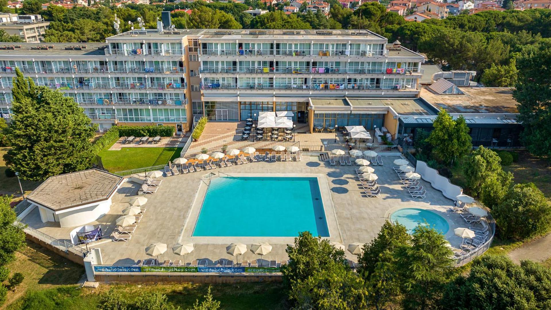 Arena Hotel Holiday Medulin Ngoại thất bức ảnh
